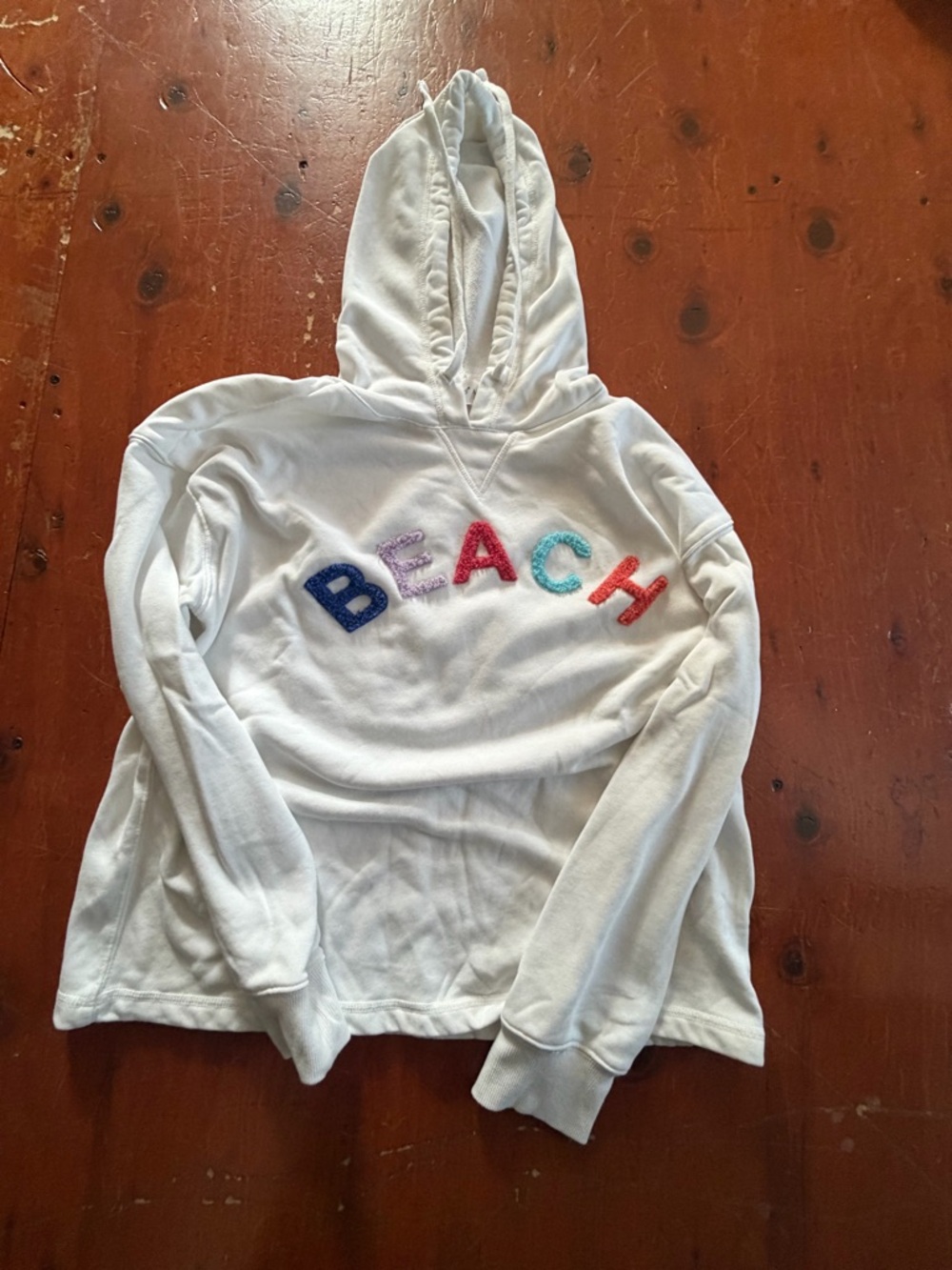 White 'BEACH' Hooded Sweatshirt - Women
